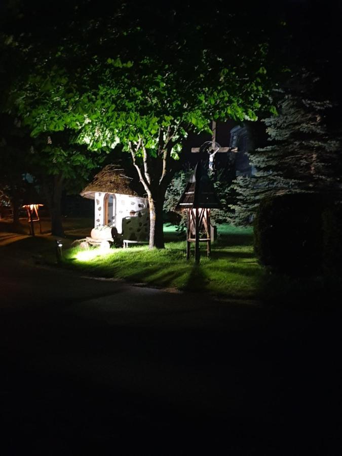 Vienkiemis Pension Kretinga Buitenkant foto
