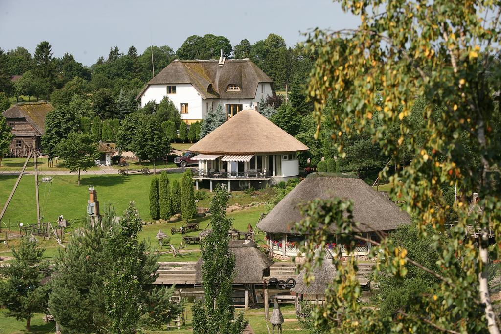 Vienkiemis Pension Kretinga Buitenkant foto